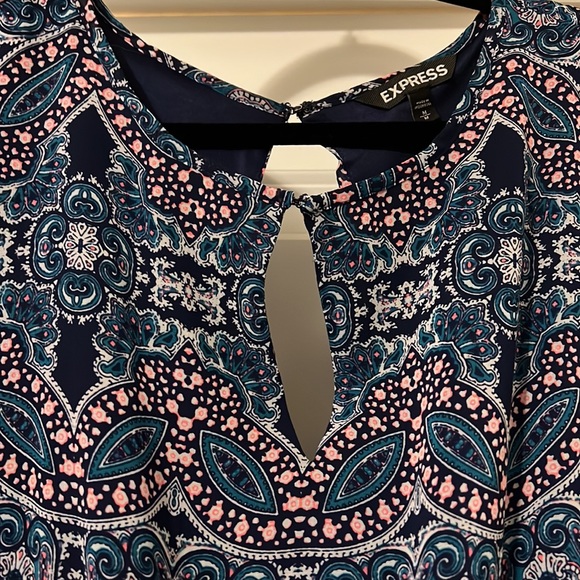 Express romper, size M - Picture 3 of 5